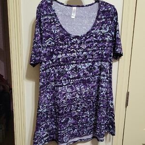 LuLaRoe Purple and White Floral Short Sleeve Top